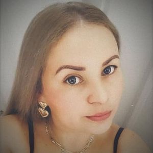 Meet your Posher, Yadira